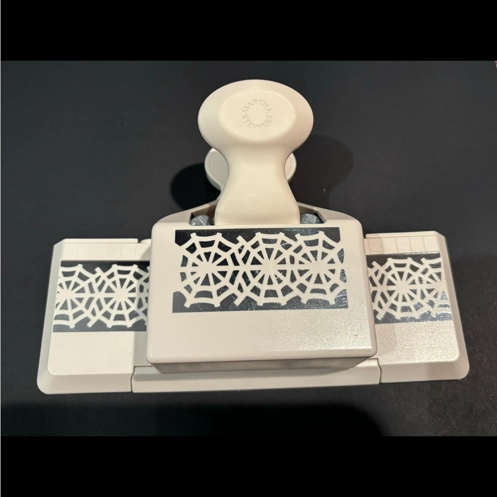 Retired Martha Stewart Double Edge Spiderweb  Border Paper Punch